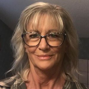 Meet your Posher, Ellen